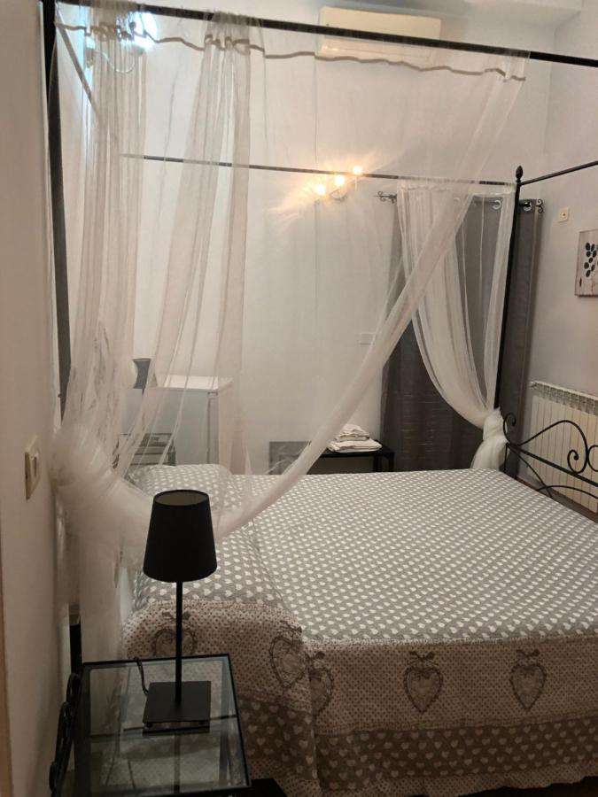 Four Seasons Hotel Николози Екстериор снимка